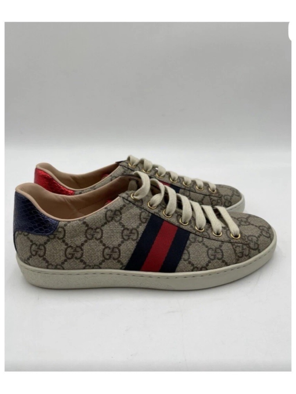 Gucci Beige GG Supreme Low-Top Sneakers with Red & Navy Web